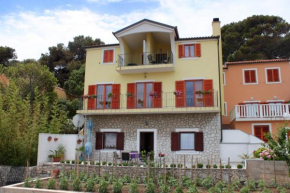 Apartments by the sea Mali Losinj (Losinj) - 7974